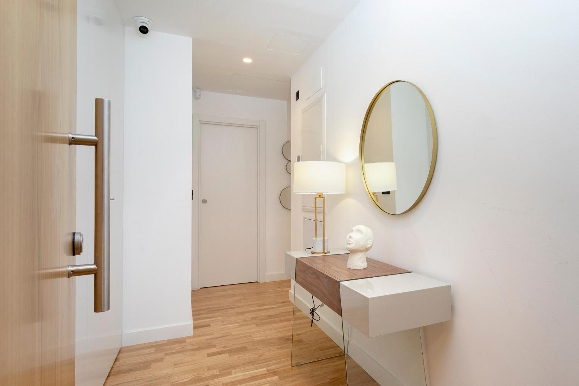 Malagueta Beach Front Luxury Apartment By Rent Me Málaga Exteriör bild